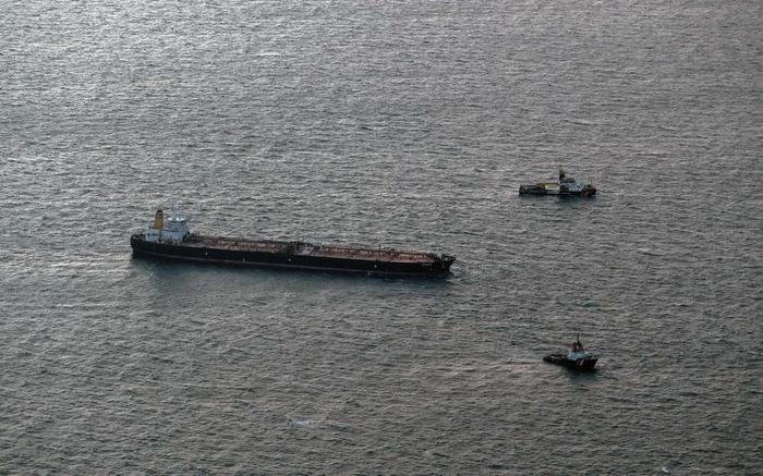 一油轮因机械故障在波罗的海失去控制 暂无原油泄漏风险